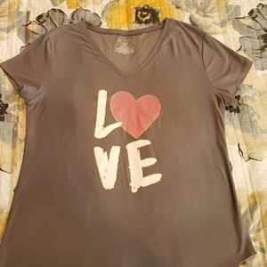LOVE Tshirt